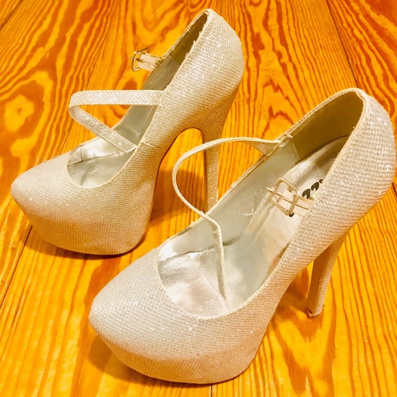 Silver Glitter Platform Heels - Picture 2 of 7